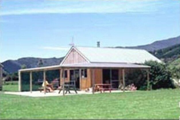 Smiths Farm Holiday Park - Photo2