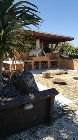 The J Lodge - Photo2