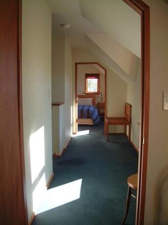 Whitestone Cottages - Photo4