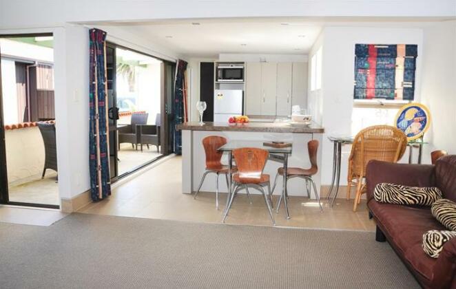 Aqua Beachfront Motel - Photo3