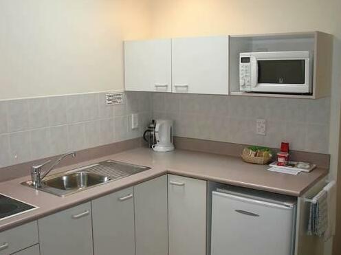 Pacific Motor Inn - Photo4
