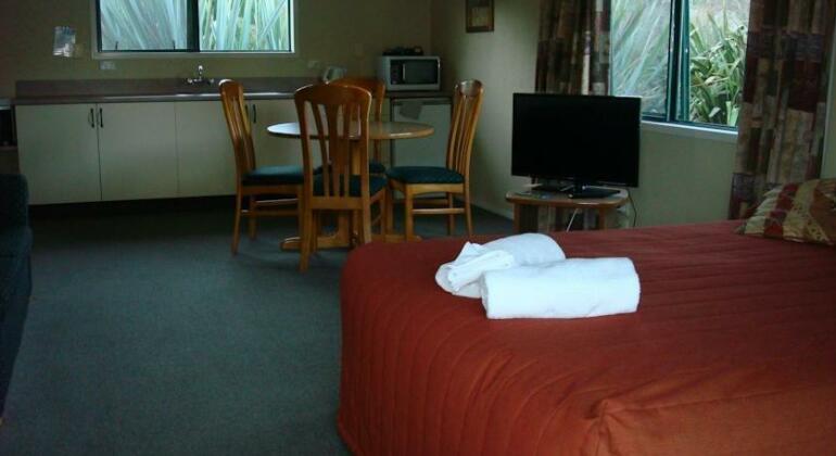 Kiwi Park Motels & Holiday Park - Photo3