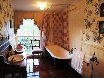 Foxgloves Bed and Breakfast - Photo3