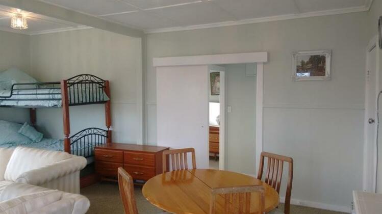 Oak Ridge Cottage - Photo4