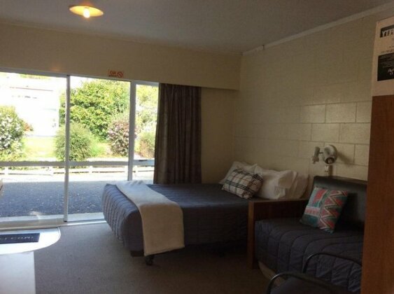 Racecourse Motel - Photo3