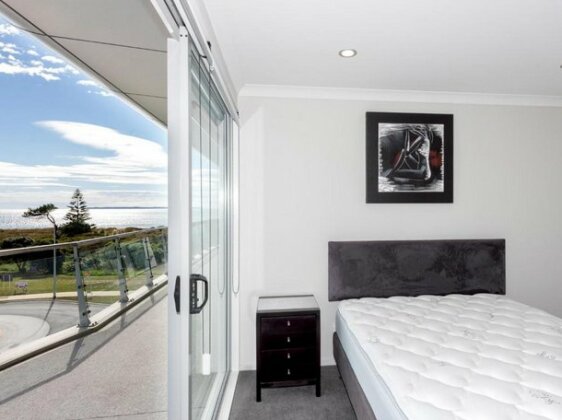 Ocean Views and BBQs - Papamoa Holiday Apartment - Photo5