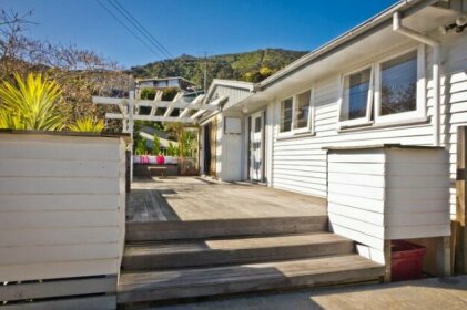 3 & 4 Bedroom Holiday Houses Central Picton
