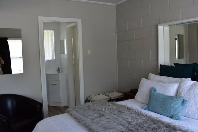 Bellbird Motels - Photo4
