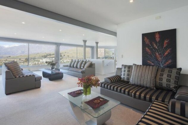 5 Star Lane - Photo3