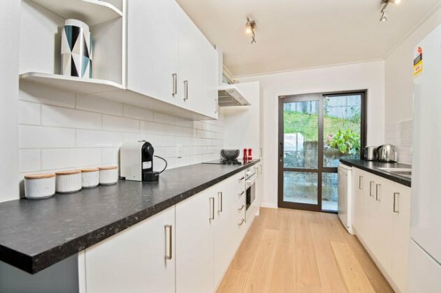 Central Queenstown Malaghan Apartment - Photo3