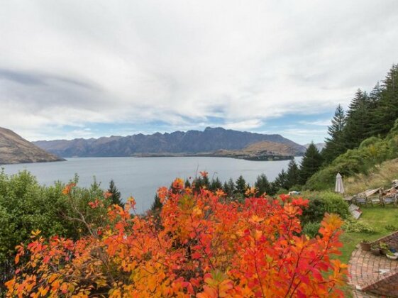 Crows Nest - Queenstown Holiday Home