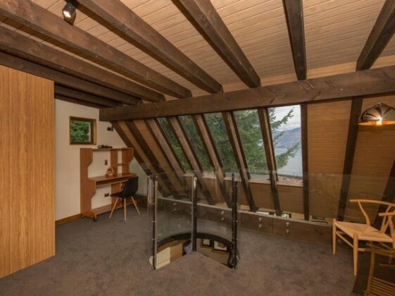 Crows Nest - Queenstown Holiday Home - Photo5