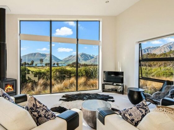 Lookout Retreat - Queenstown Holiday House - Photo3