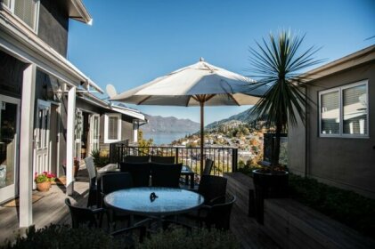 Queenstown House Boutique Bed & Breakfast & Apartments