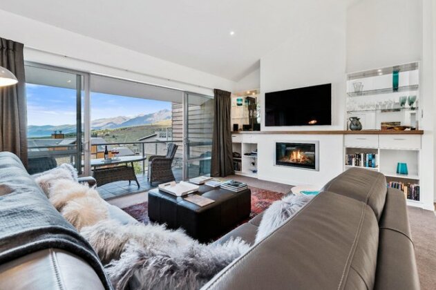 Skye Horizons - Queenstown Holiday Home - Photo2