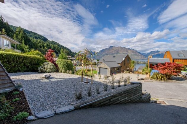 Skye Horizons - Queenstown Holiday Home - Photo5