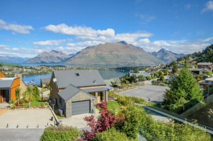 Skye Horizons - Queenstown Holiday Home
