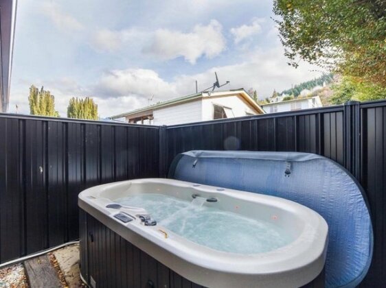 Southern Lakes Spa - Queenstown Apartment R2 - Photo2