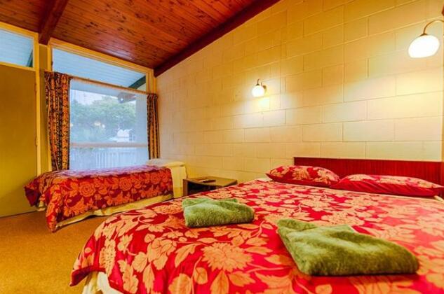 Aaryn Court Motel - Photo2