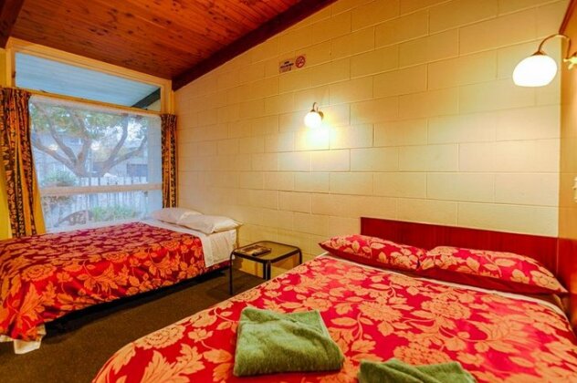 Aaryn Court Motel - Photo5