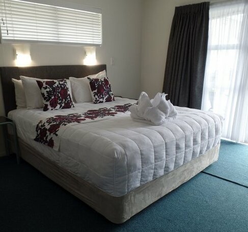 ASURE Palm Court Motor Inn - Photo4