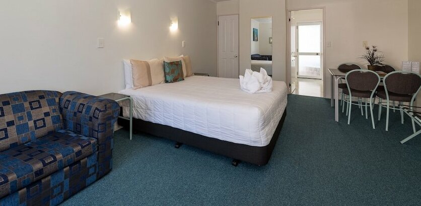 ASURE Palm Court Motor Inn - Photo5