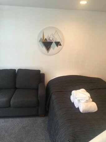 Baden Lodge - Photo2