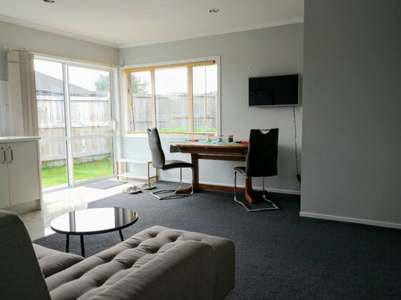 Comfy & Modern Guest House - Photo5