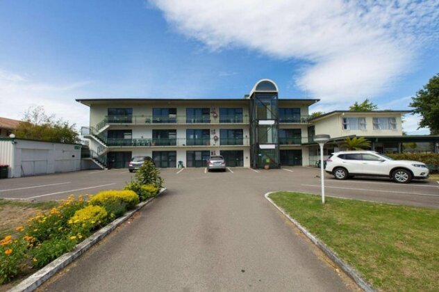 Gateway International Motel - Photo2