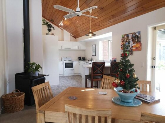 Glenholme Getaway - Photo2