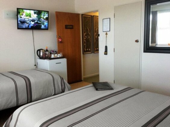 Guysers Gaystay for Men - Photo4