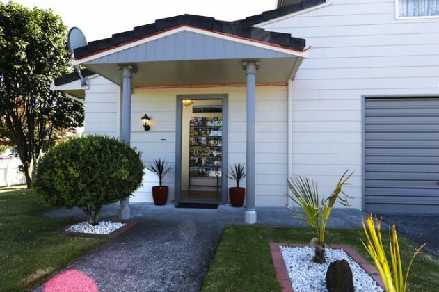 Kerry's Motel - Photo3