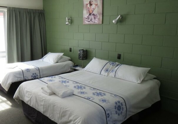 Kuirau Park Motor Lodge - Photo2