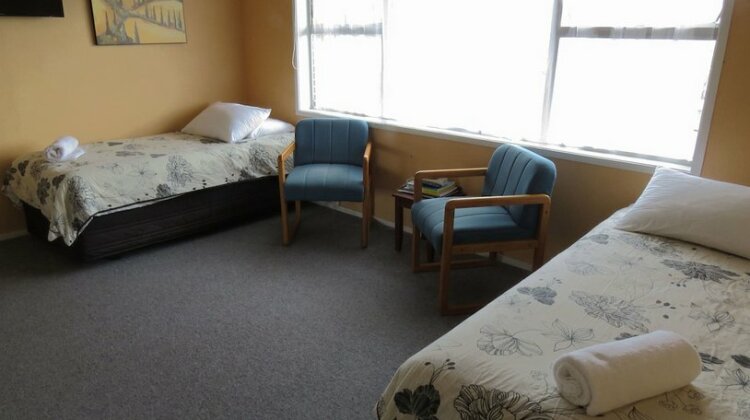 Kuirau Park Motor Lodge - Photo3