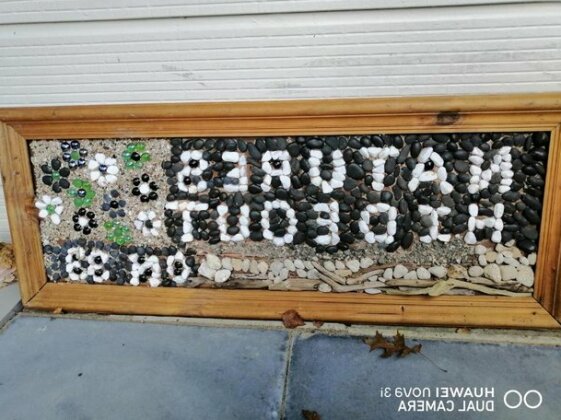 Nature's Hideout on 33 - Photo2