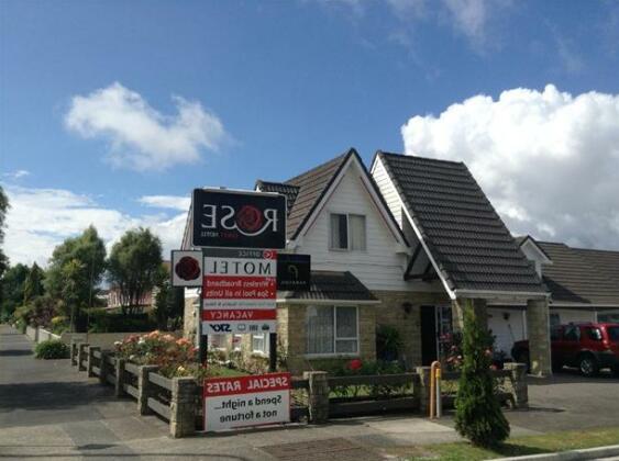 Rose Court Motel - Photo2