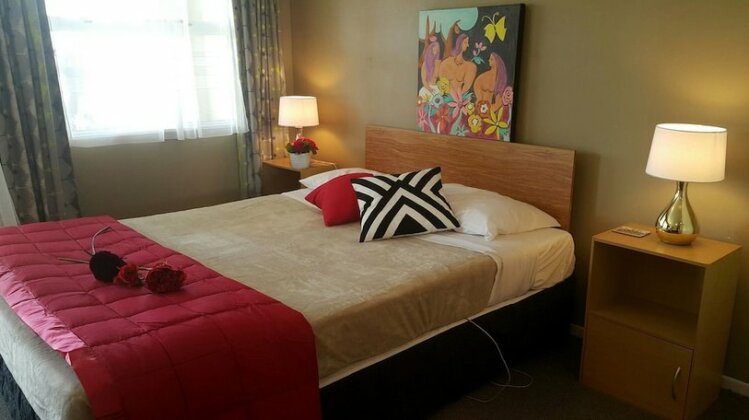 Six On Union Motel - Photo5