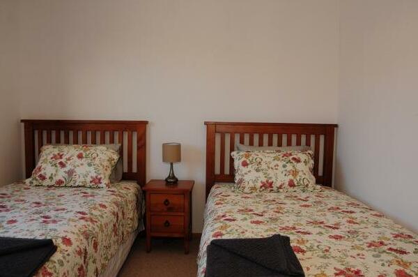 6 On Teviot - Photo2