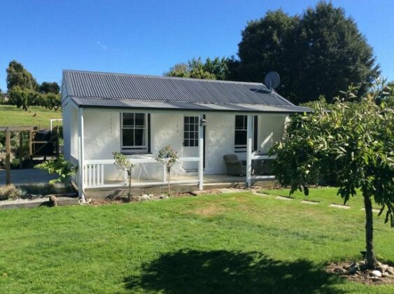 Granny Stringer's Cottage - Photo2