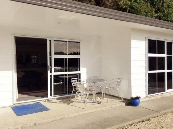 Te Mahia Bay Resort - Photo2