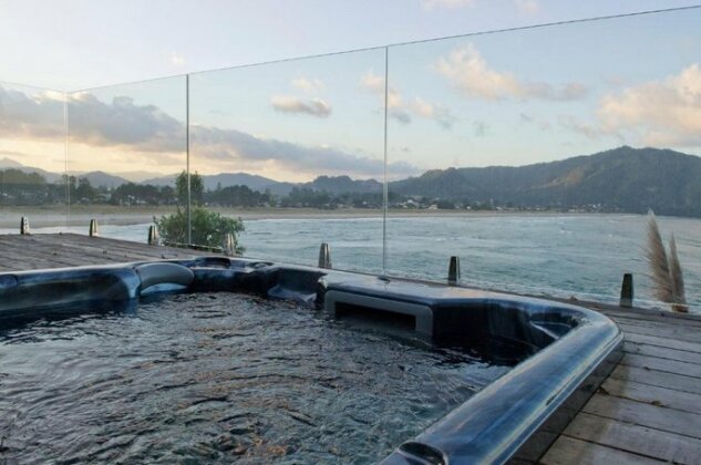 Tairua Magic - Tairua Holiday Home - Photo2