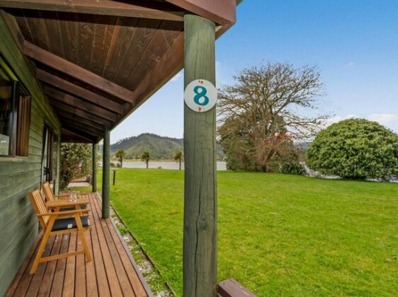 Villa 8 - Tairua Studio Unit - Photo2