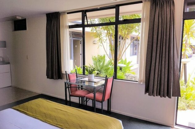 Academy Motor Inn - Photo3