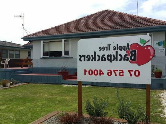 Apple Tree Backpackers