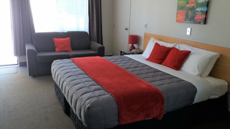 Bay Palm Motel - Photo3
