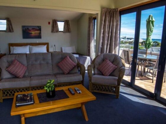 Boatshed Motel Apartments - Photo3