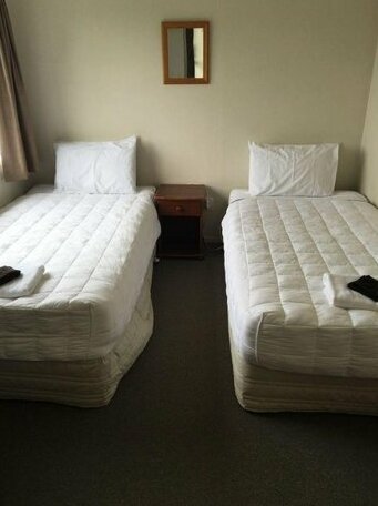 Fountain Court Motel