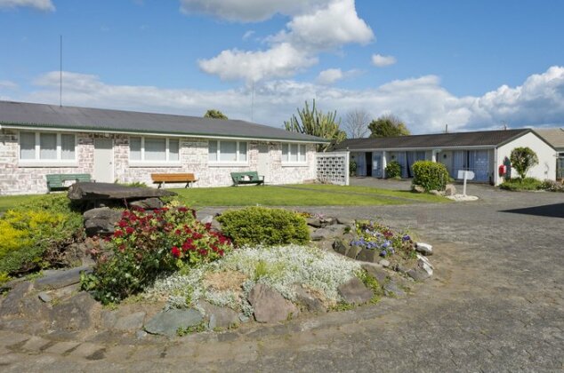 Garden Court Motel - Photo2