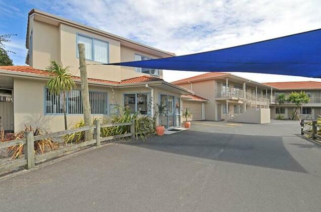 Gateway Motor Inn - Photo2