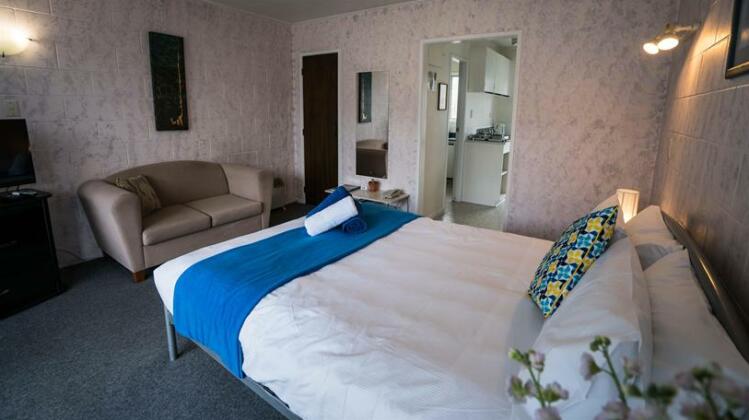 Roselands Motel - Photo4